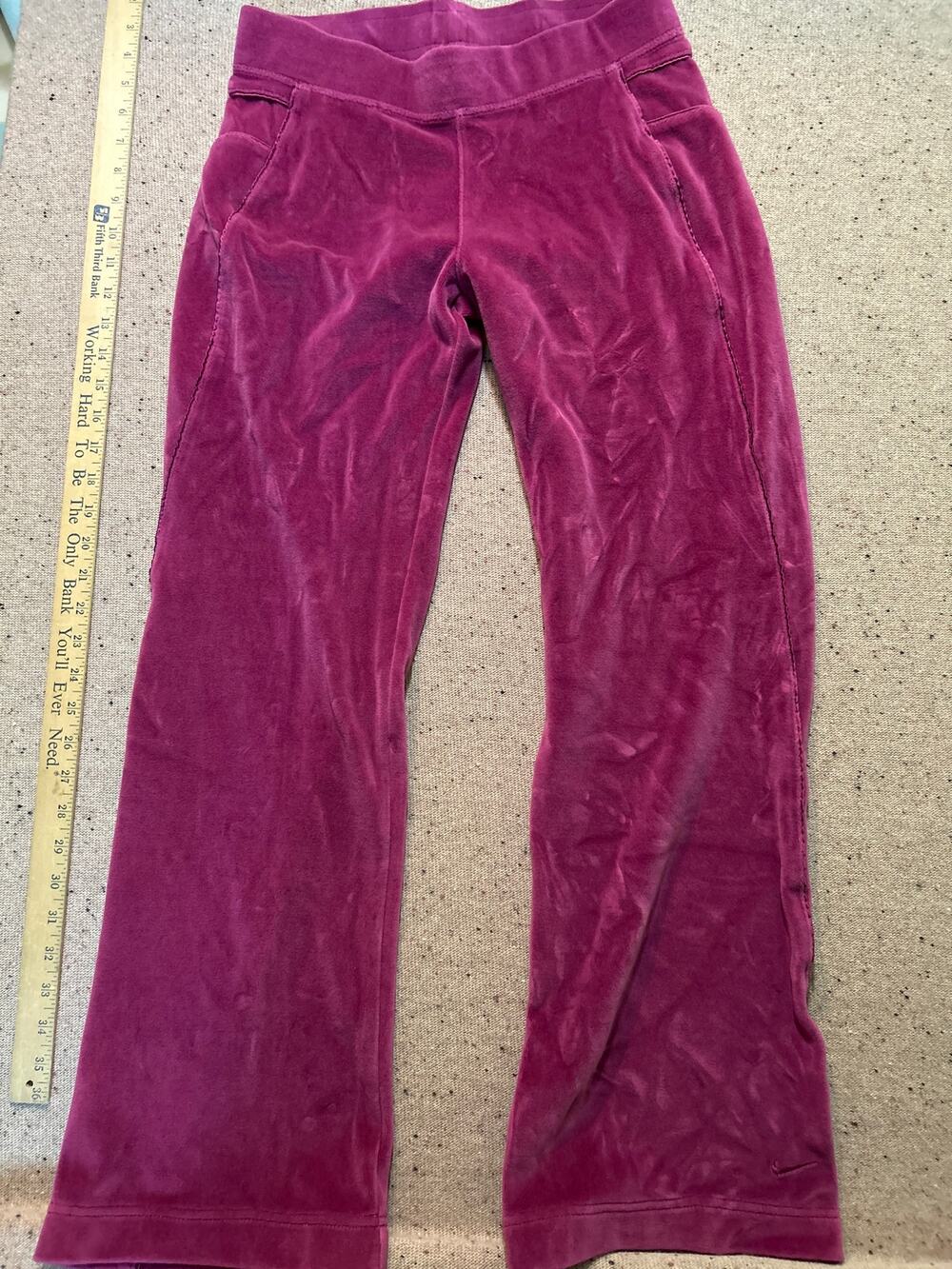 Nike Velour Pants Small Dark Pink Y2K Style Swoosh on Leg Women's - Picture 1 of 7